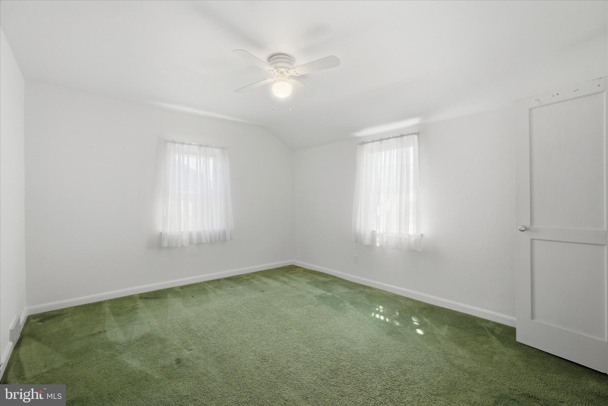 WOODMERE PARK - Residential