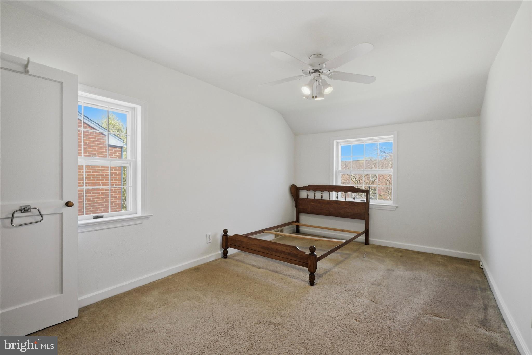 WOODMERE PARK - Residential