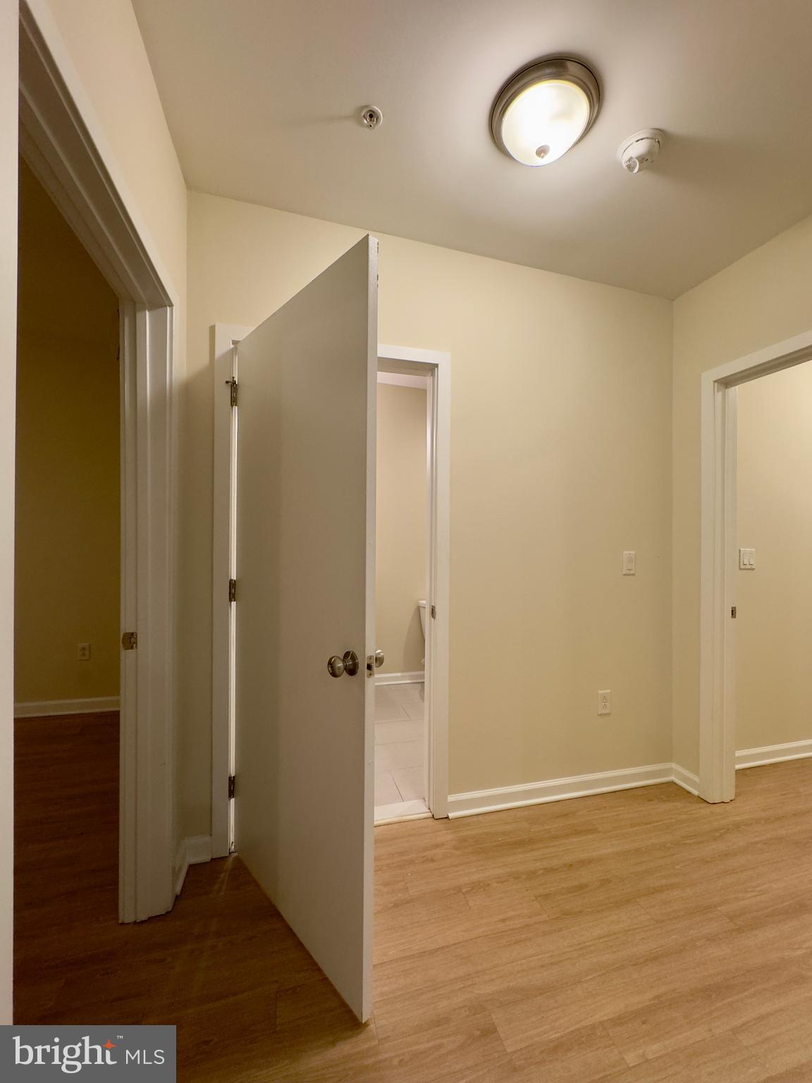 DOWNTOWN - Residential Lease