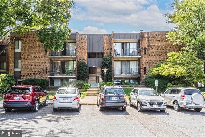 Rarely available 2-bedroom, 2-bathroom condo in Heritage Court, Annandale. This well-maintained unit features hardwood floors throughout, granite countertops, cherry wood cabinets, and stainless steel appliances. Full-size washer and dryer in unit. Two reserved parking spaces and a separate storage unit included. Water and gas are covered by the condo fee. Convenient location with easy access to I-495, I-395, I-95, and the Pentagon Express Bus. Close to Little River Turnpike, Braddock Road, Columbia Pike, and nearby shopping centers such as H Mart, Giant, Safeway, and various restaurants. No pets allowed.