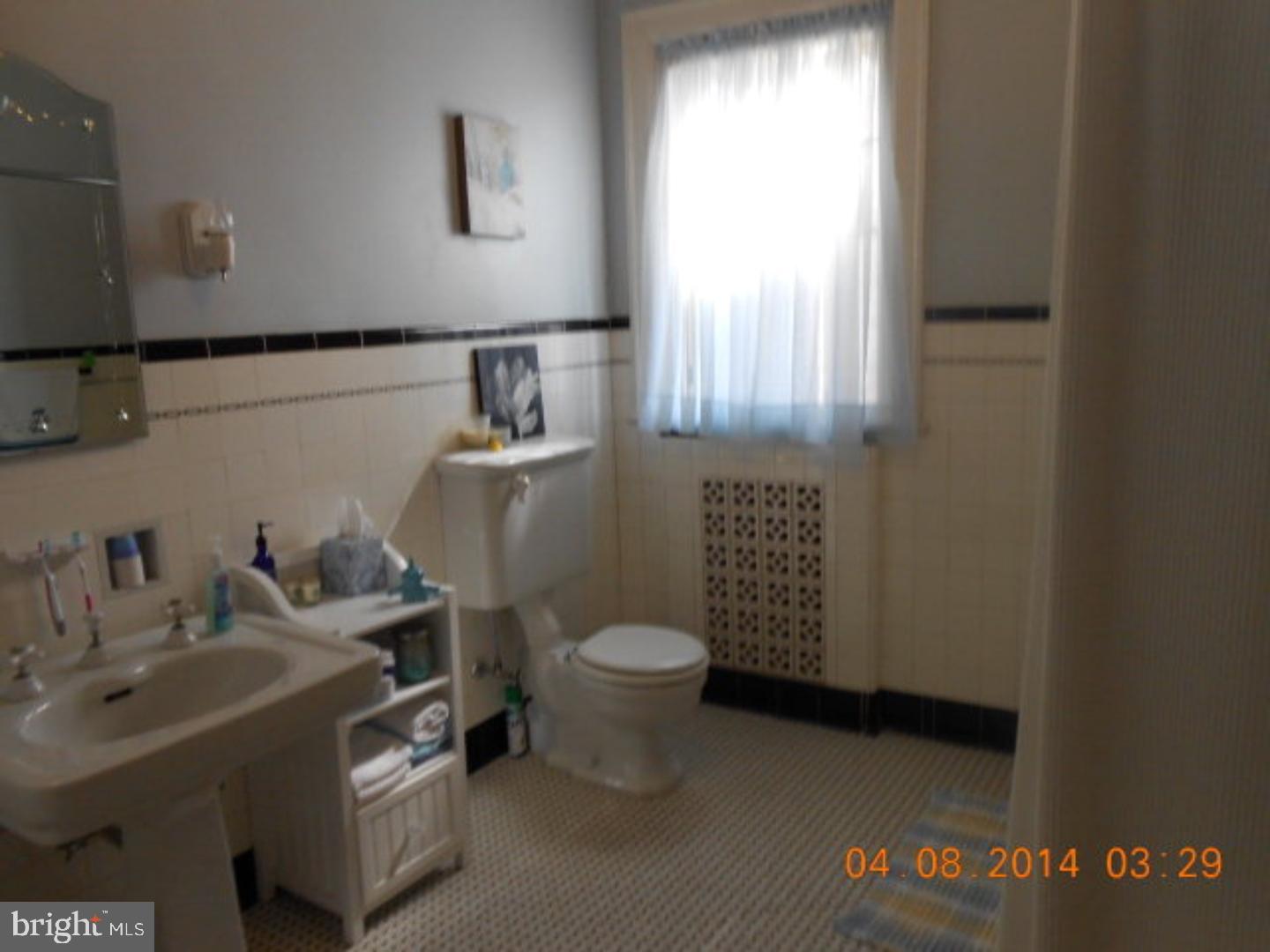 YORKVILLE - Residential