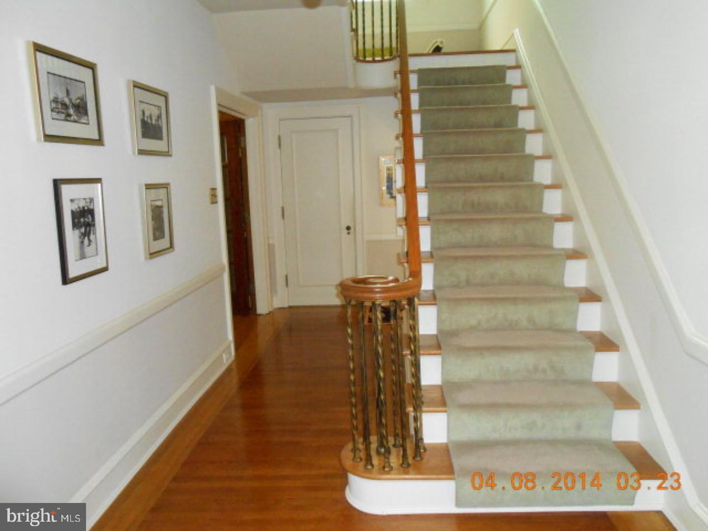 YORKVILLE - Residential