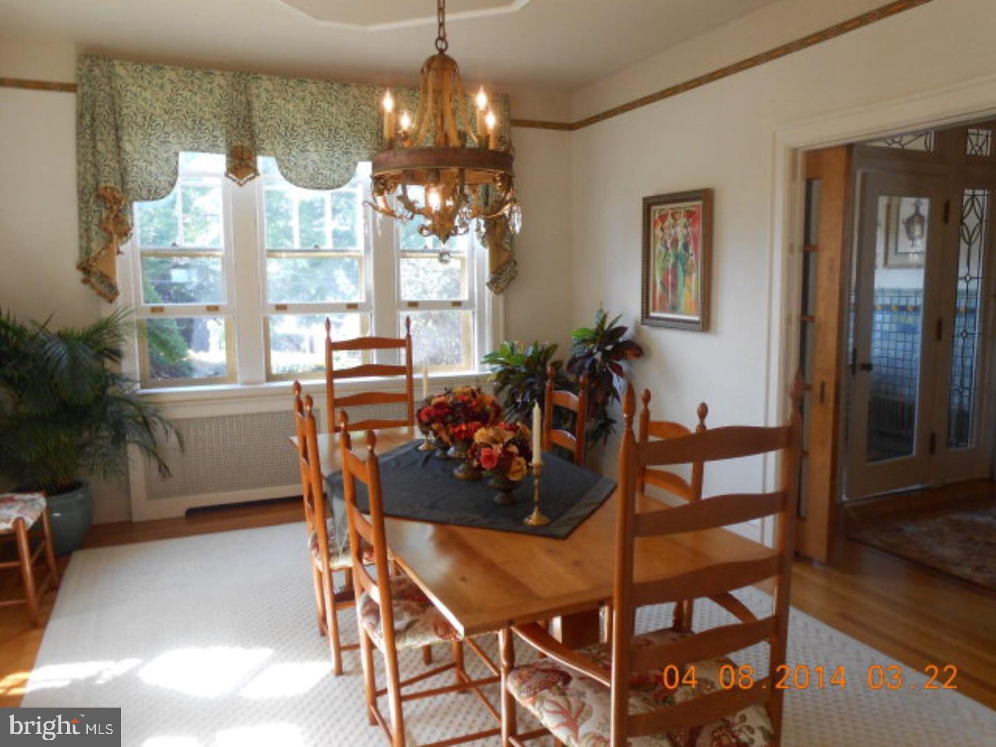 YORKVILLE - Residential