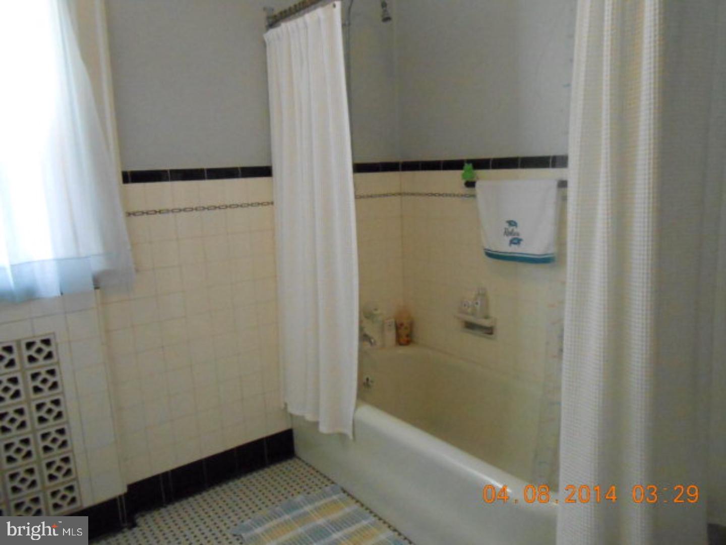 YORKVILLE - Residential