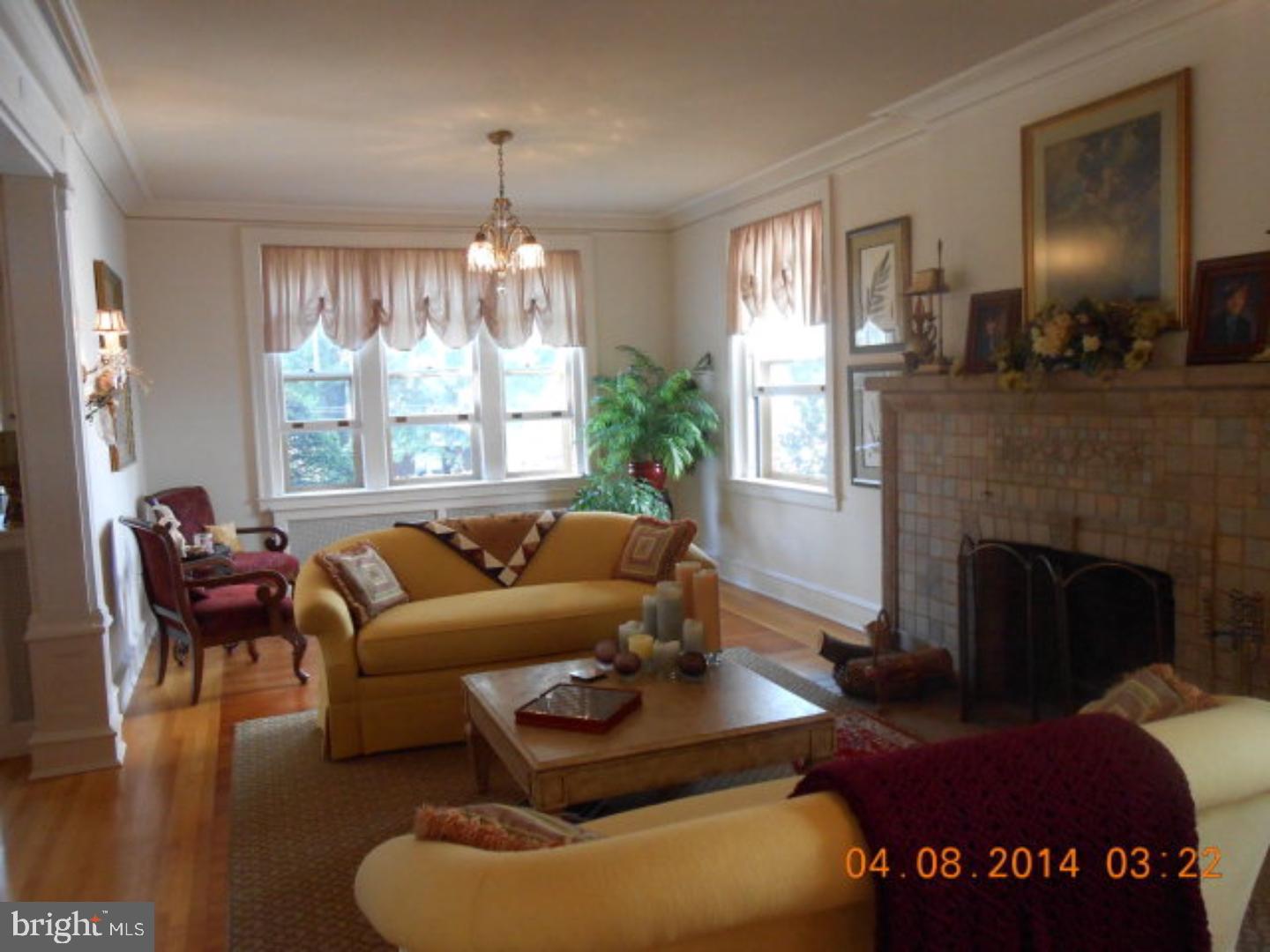 YORKVILLE - Residential