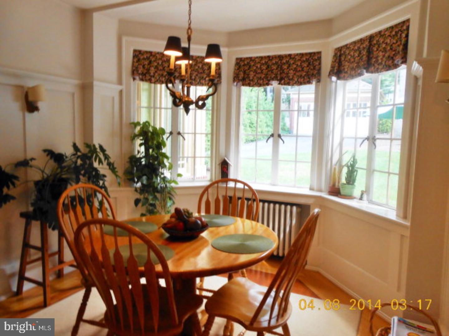 YORKVILLE - Residential