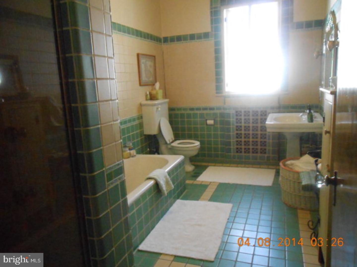 YORKVILLE - Residential