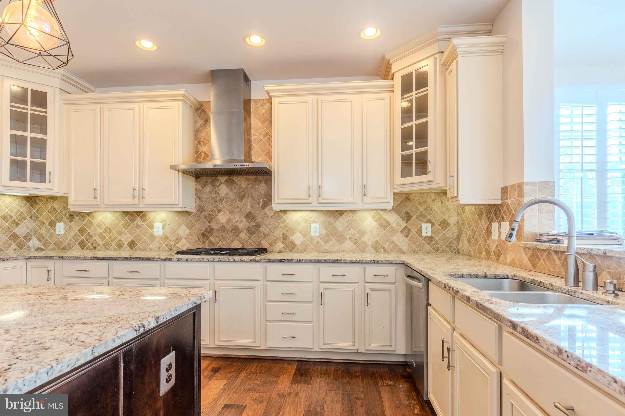 DOMINION VALLEY COUNTRY CLUB - Residential Lease