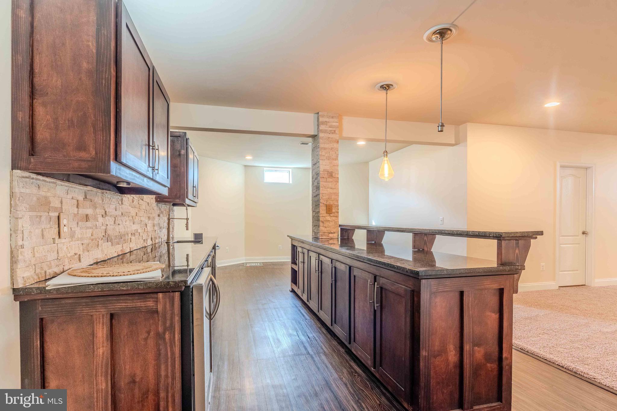 DOMINION VALLEY COUNTRY CLUB - Residential Lease