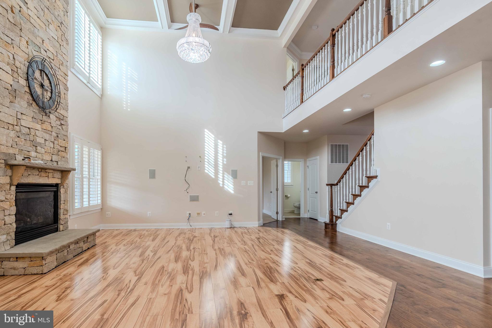 DOMINION VALLEY COUNTRY CLUB - Residential Lease