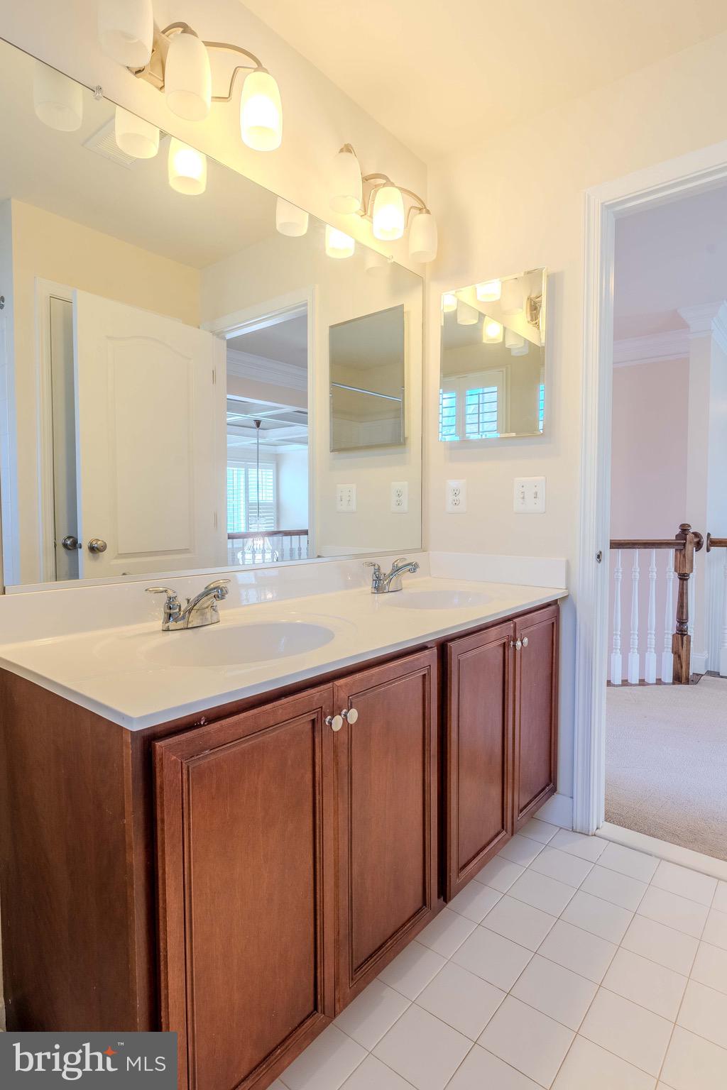 DOMINION VALLEY COUNTRY CLUB - Residential Lease