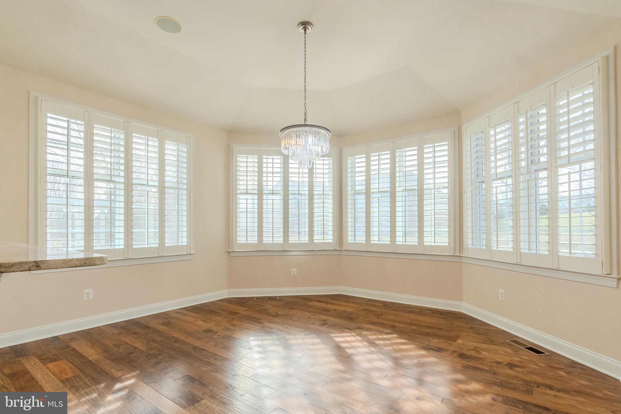DOMINION VALLEY COUNTRY CLUB - Residential Lease