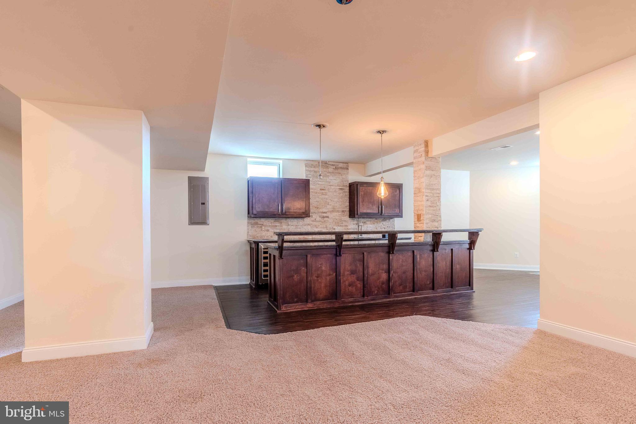 DOMINION VALLEY COUNTRY CLUB - Residential Lease
