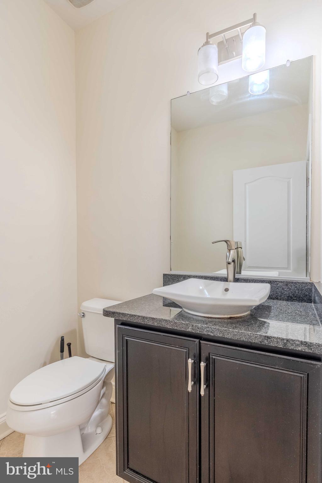 DOMINION VALLEY COUNTRY CLUB - Residential Lease