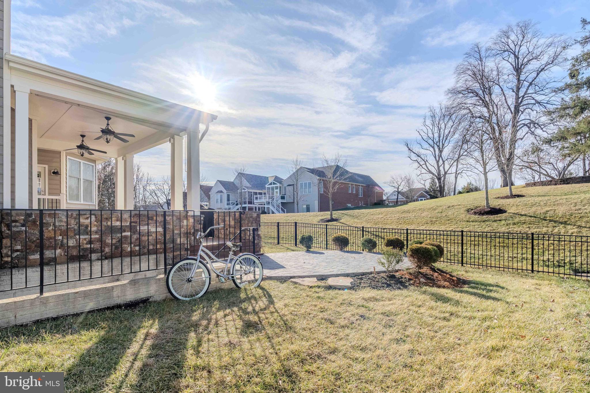 DOMINION VALLEY COUNTRY CLUB - Residential Lease