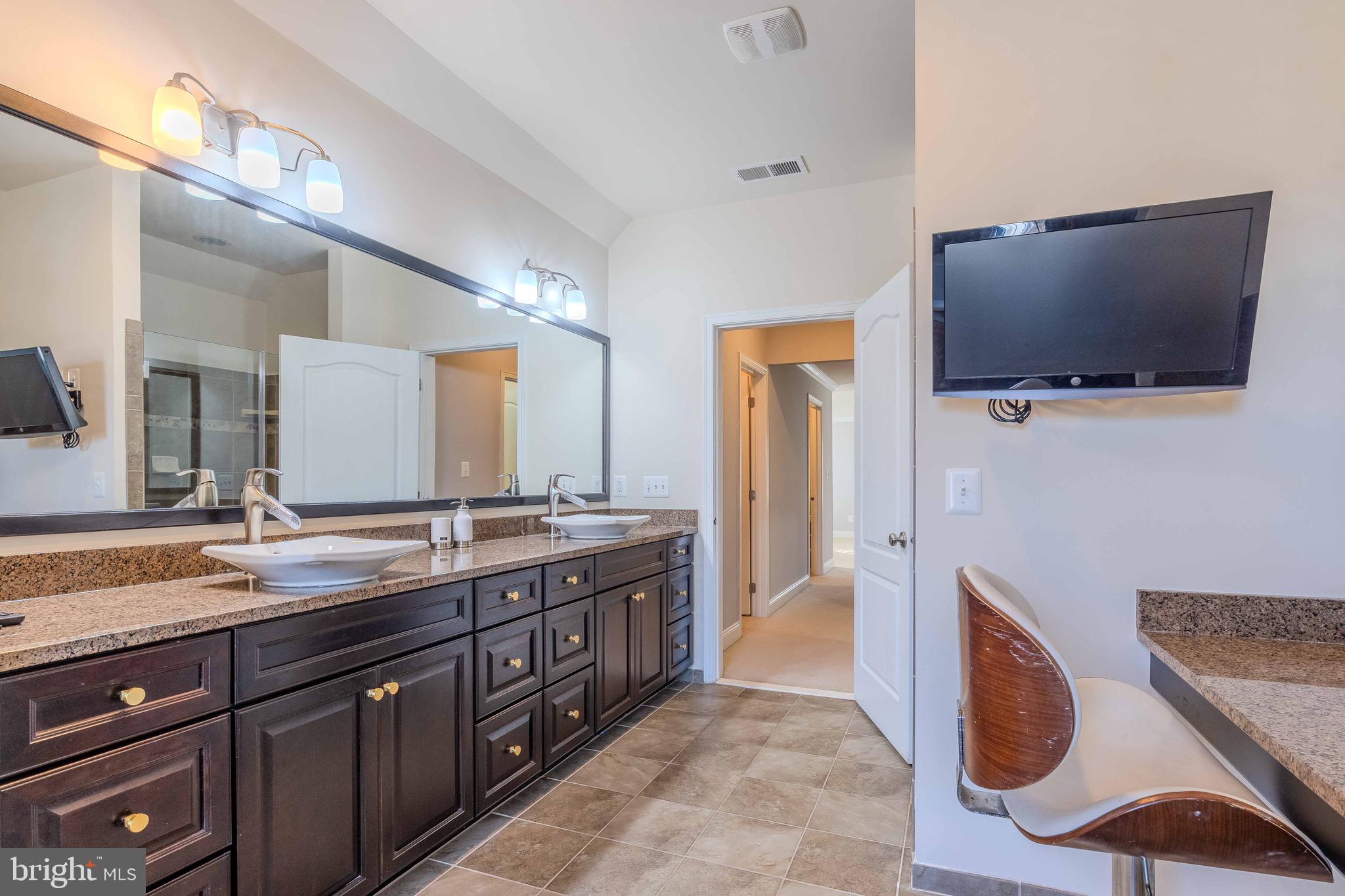 DOMINION VALLEY COUNTRY CLUB - Residential Lease