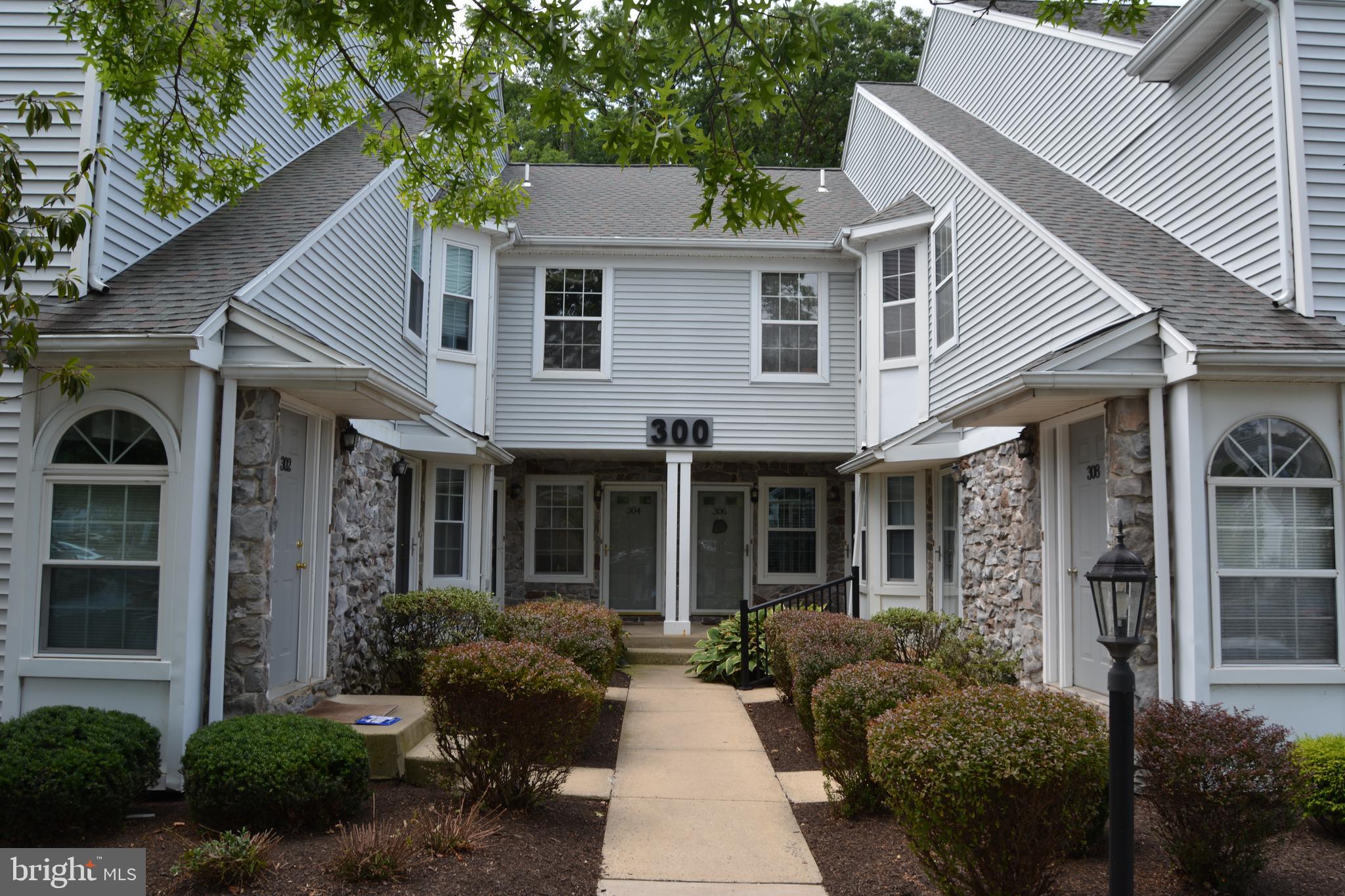 MEWS AT WYCKFORD C - Residential