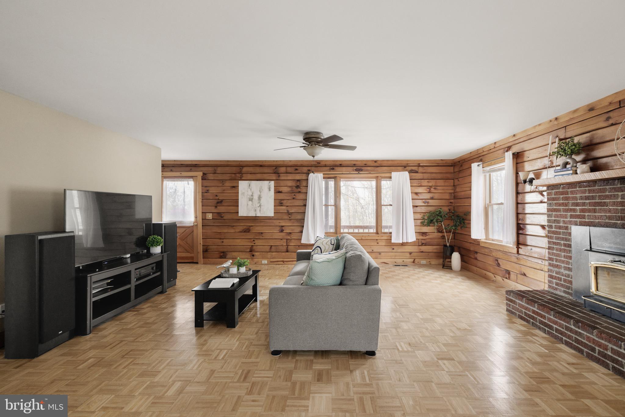 SHANNONDALE - Residential