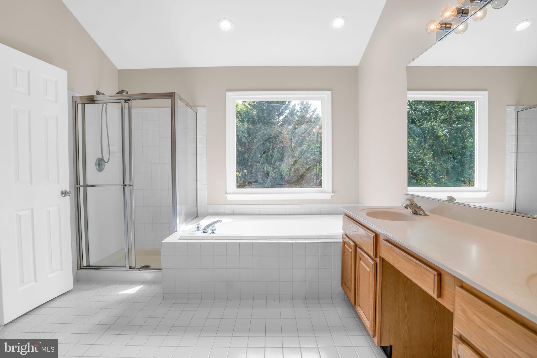 CENTRE RIDGE - Residential