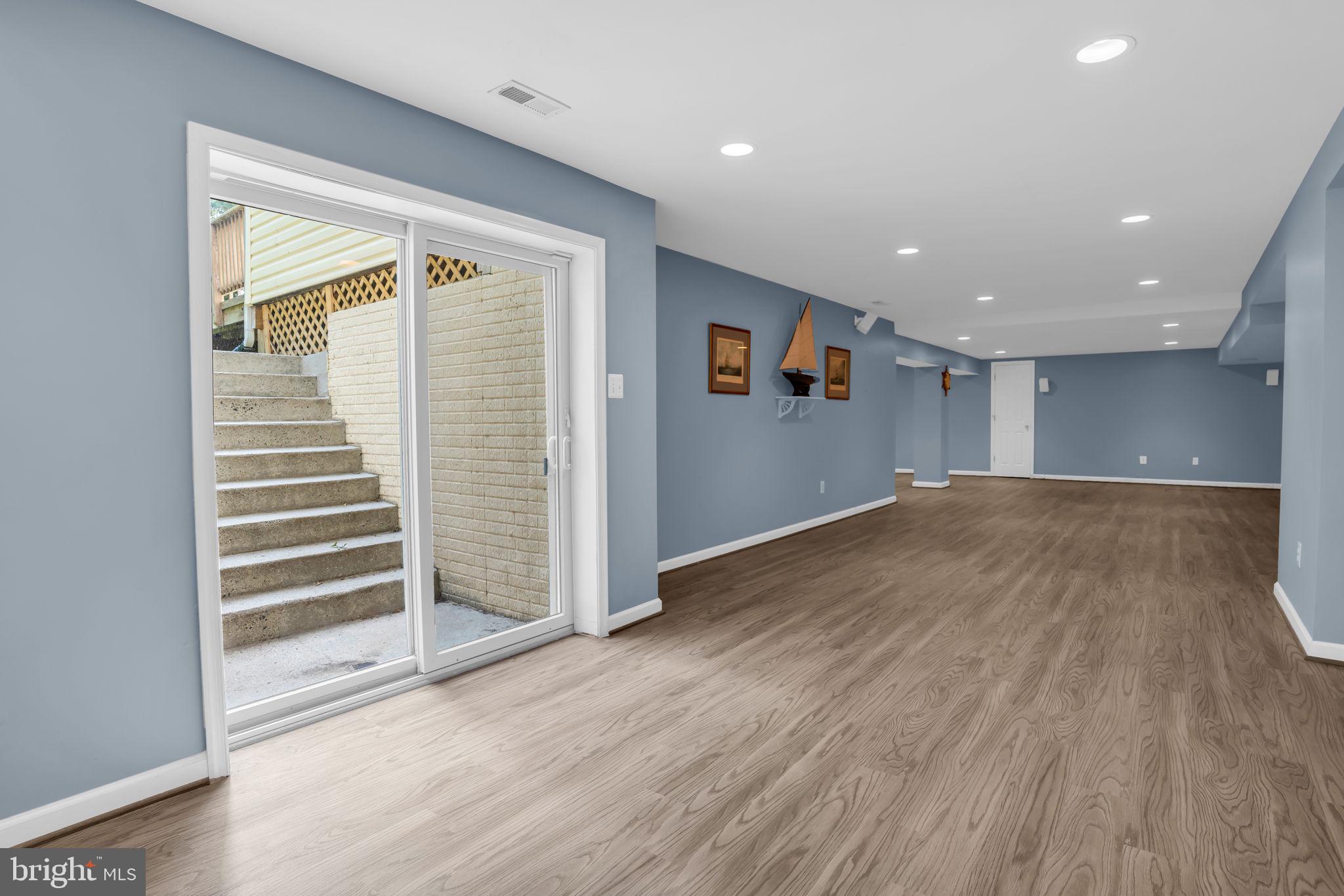 CENTRE RIDGE - Residential