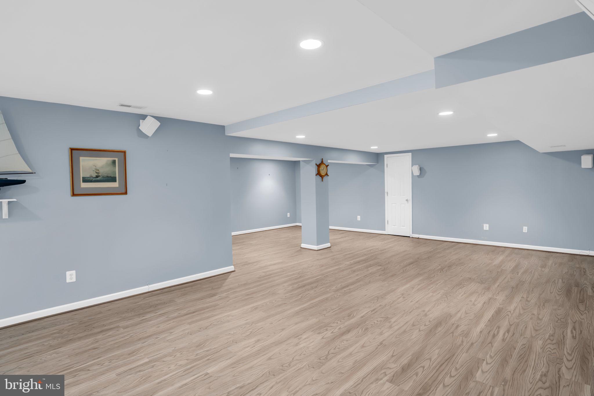 CENTRE RIDGE - Residential