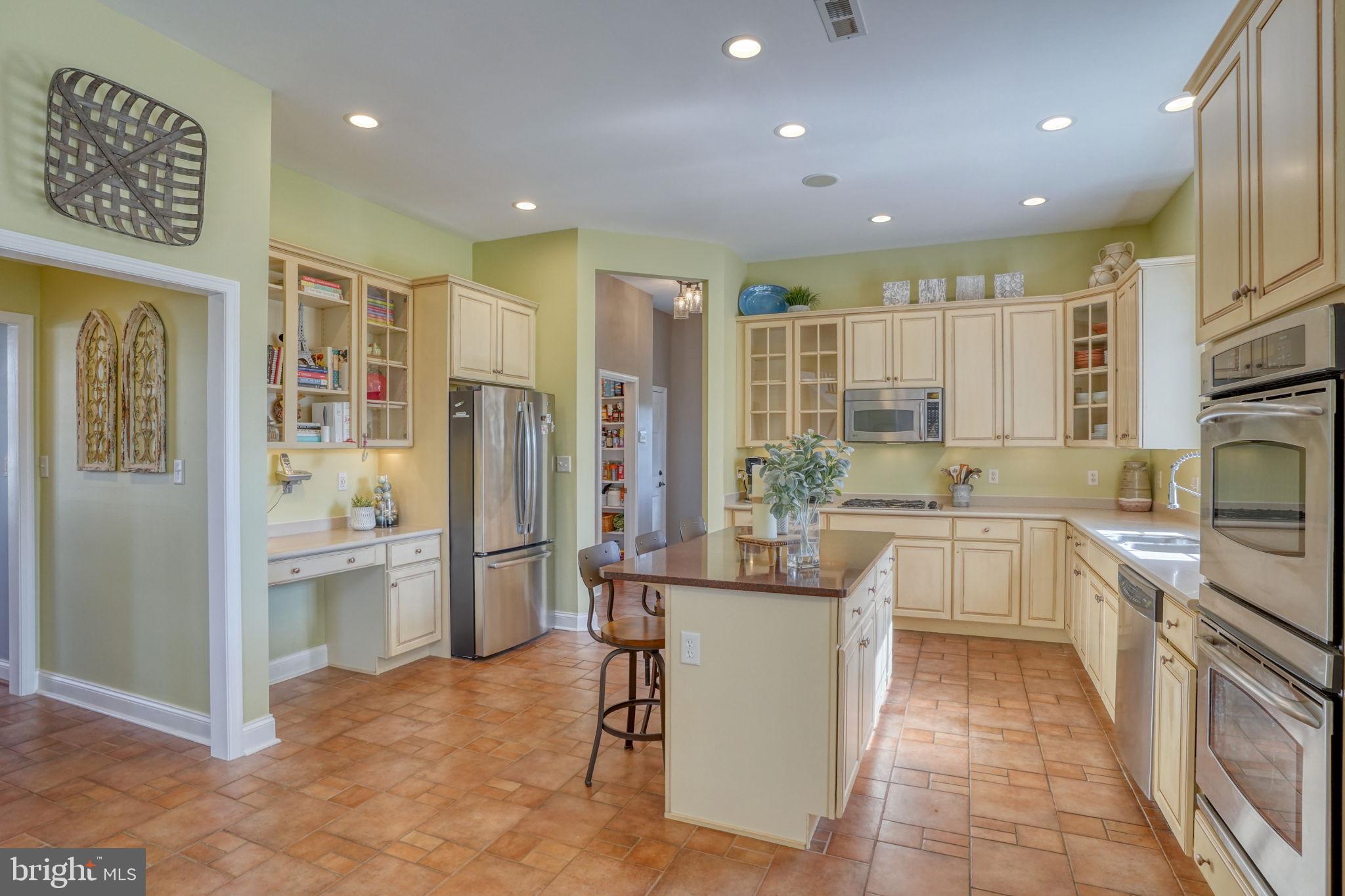 PARKSIDE - Residential