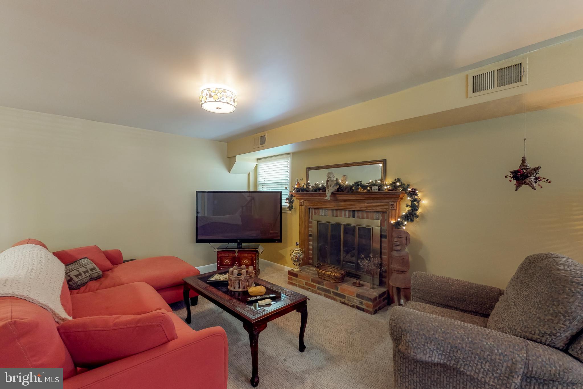 RIVERSIDE ESTATES - Residential