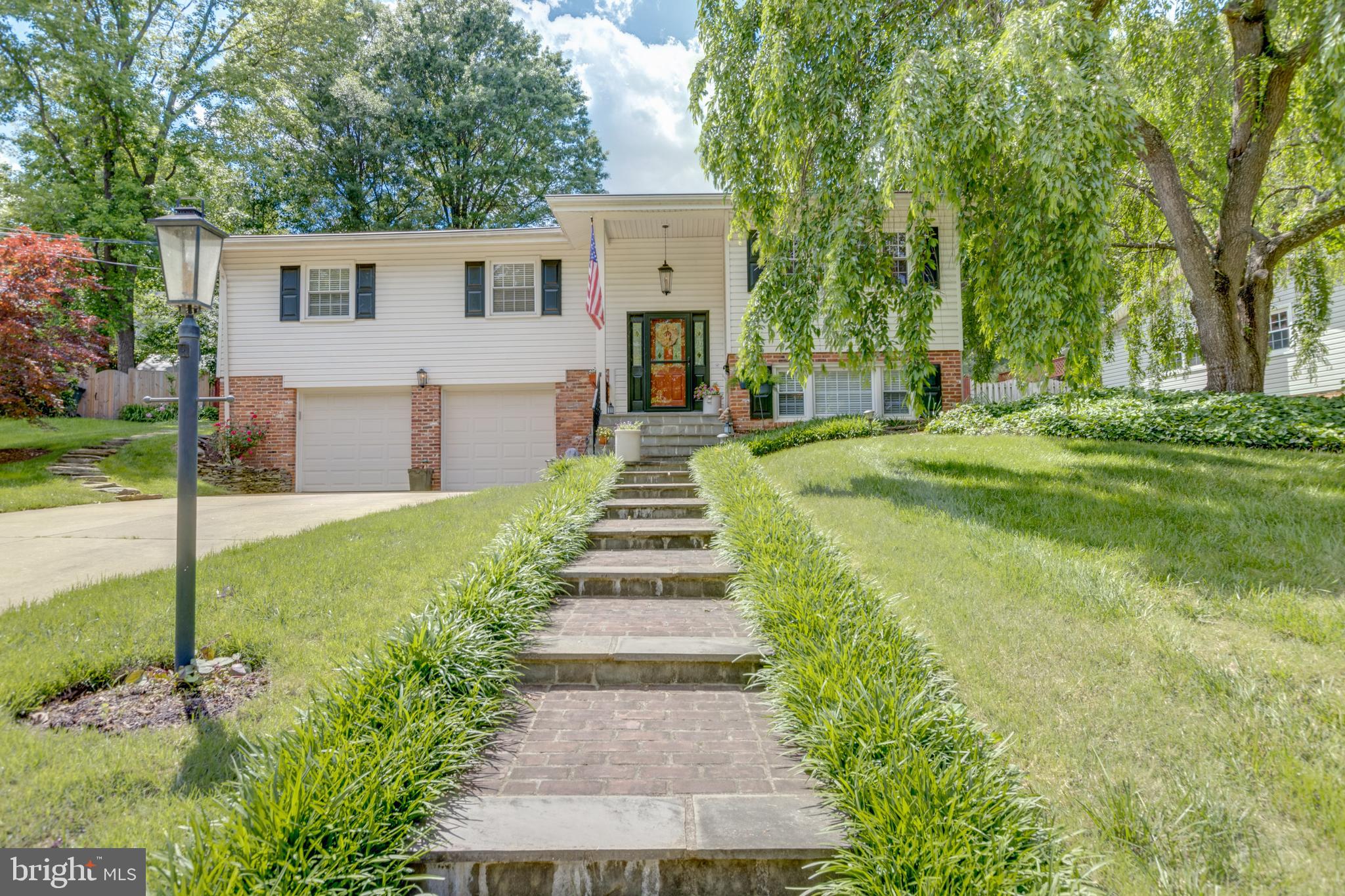 RIVERSIDE ESTATES - Residential