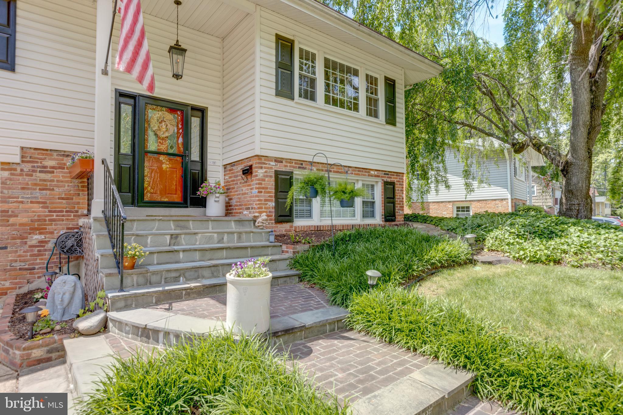 RIVERSIDE ESTATES - Residential