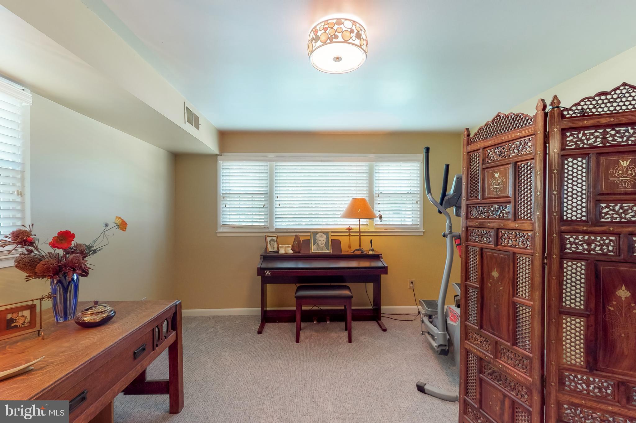 RIVERSIDE ESTATES - Residential