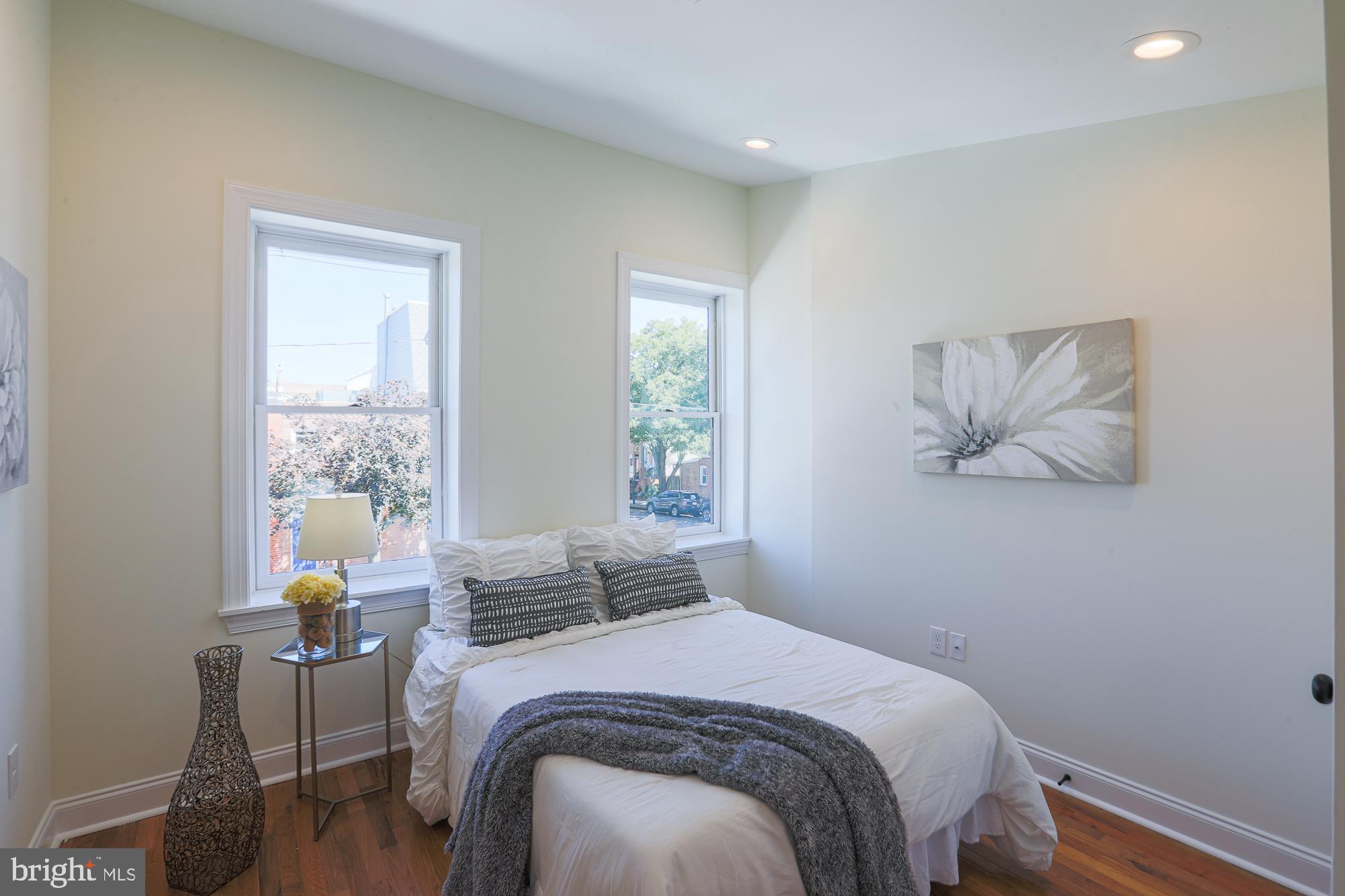 RIVERSIDE - Residential