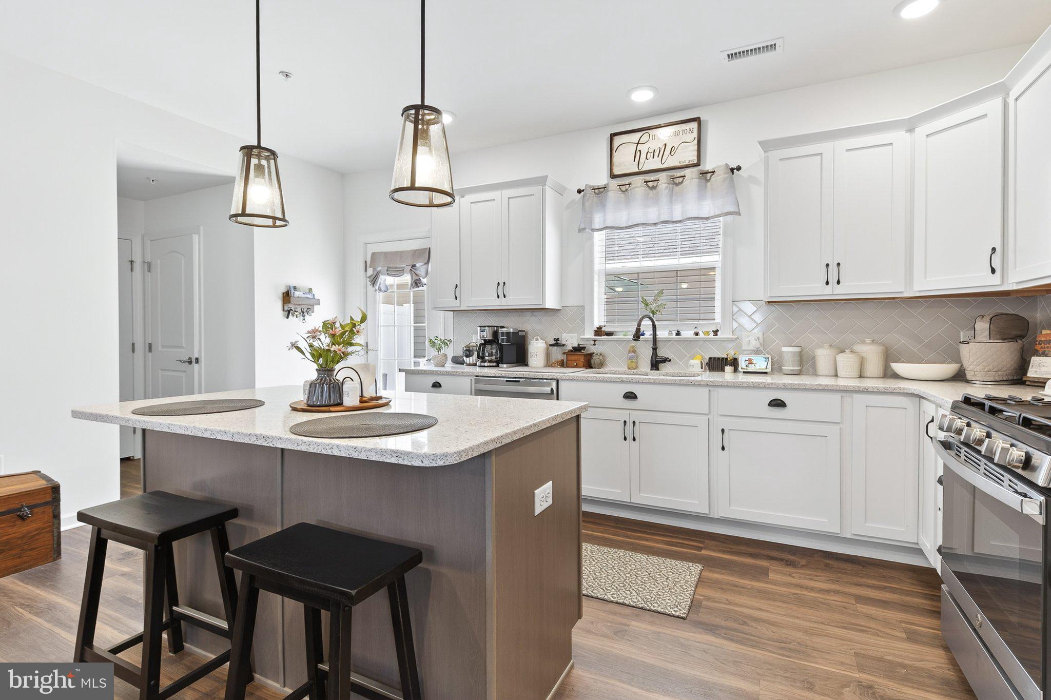 2468 ARTESIAN WAY
