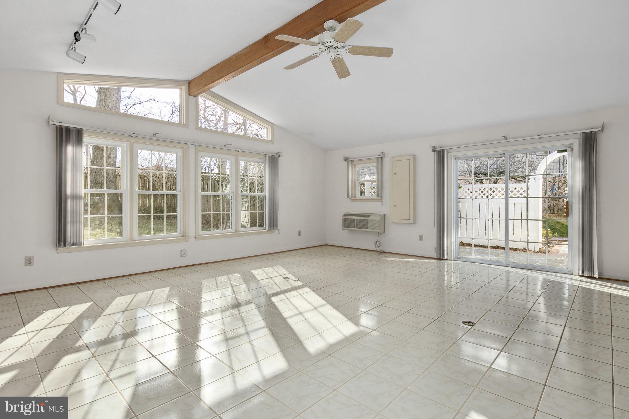 RIVERSIDE ESTATES - Residential