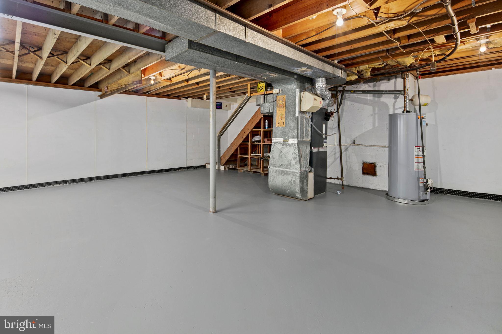 RIVERSIDE ESTATES - Residential