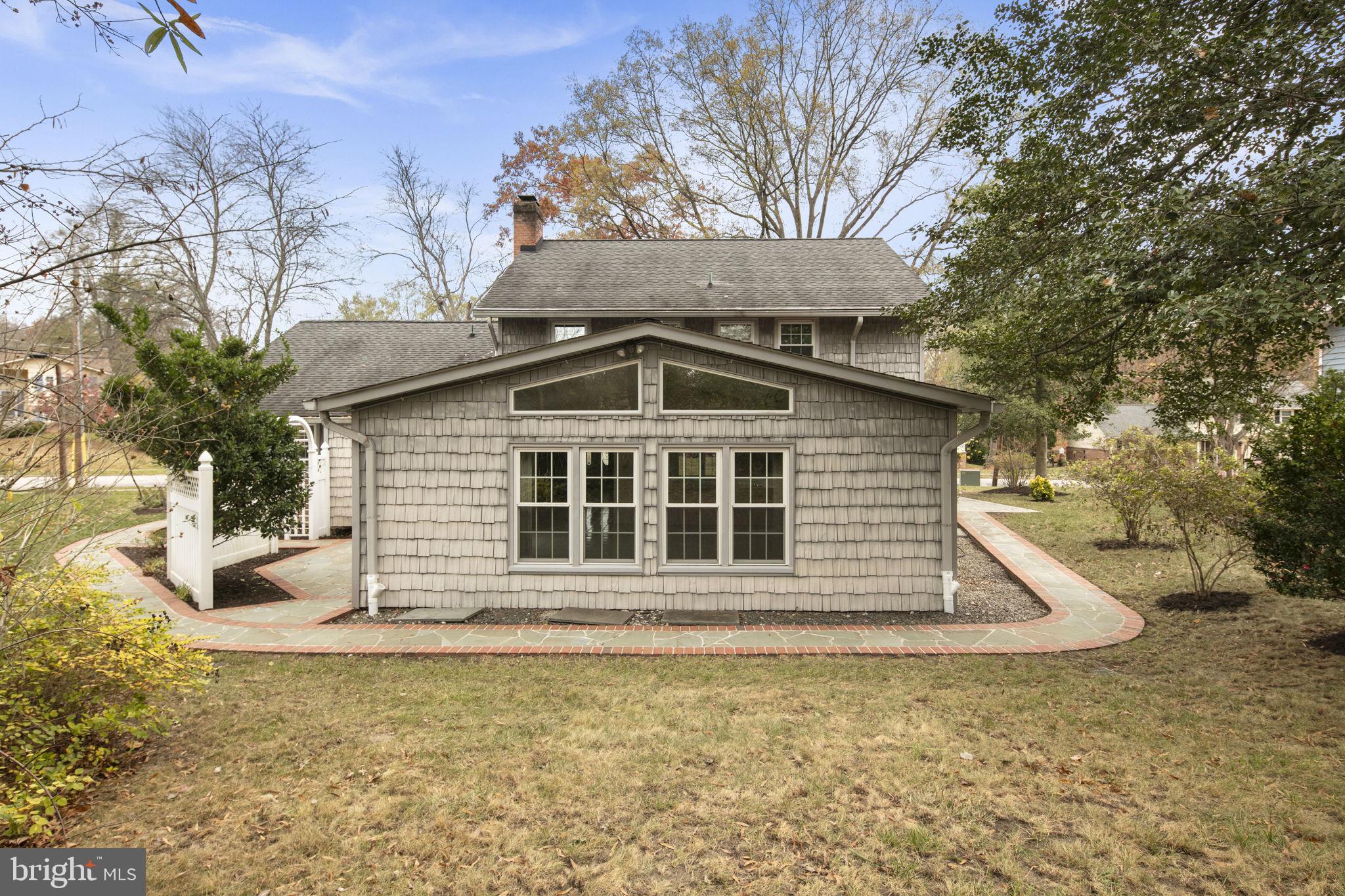 RIVERSIDE ESTATES - Residential