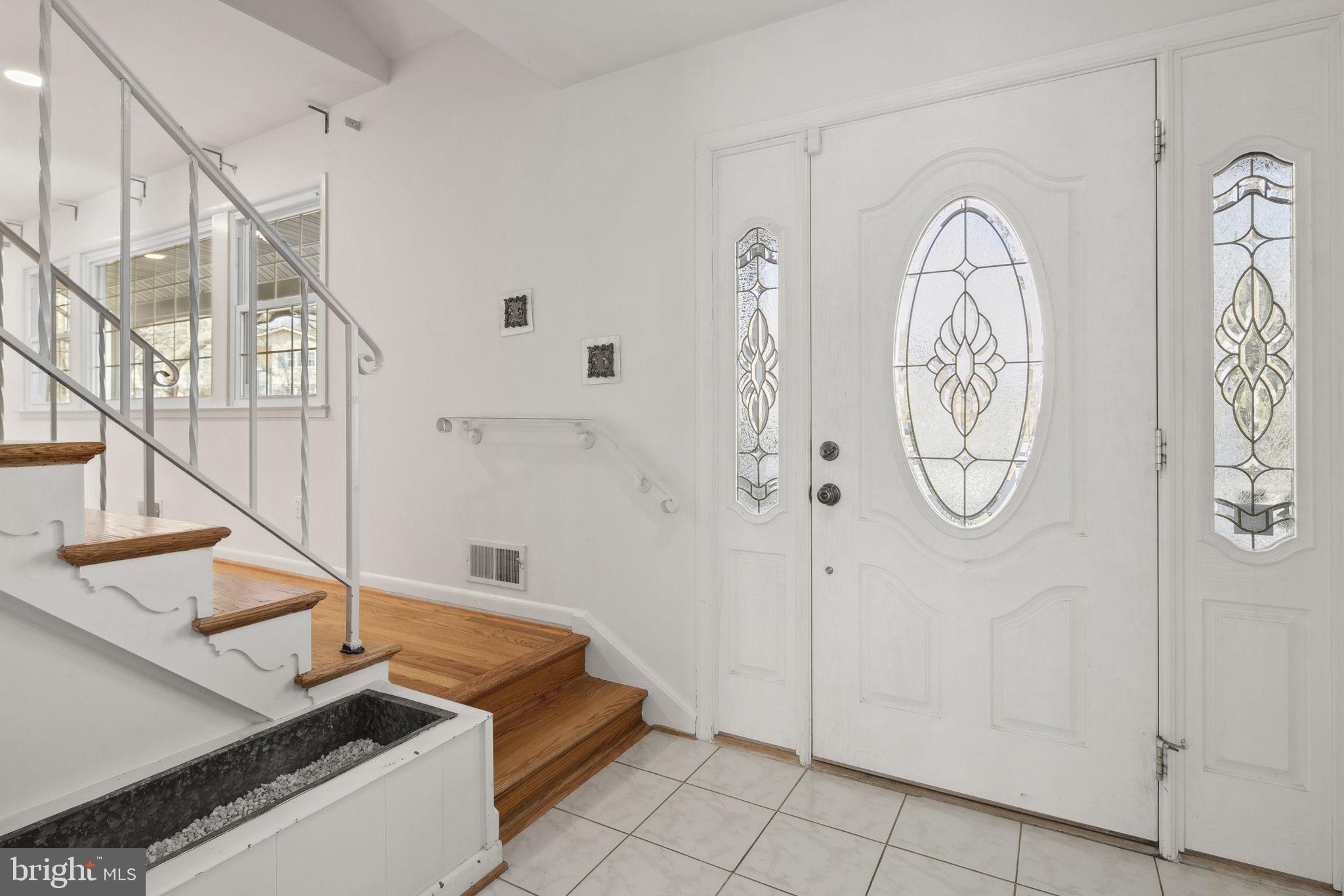 RIVERSIDE ESTATES - Residential