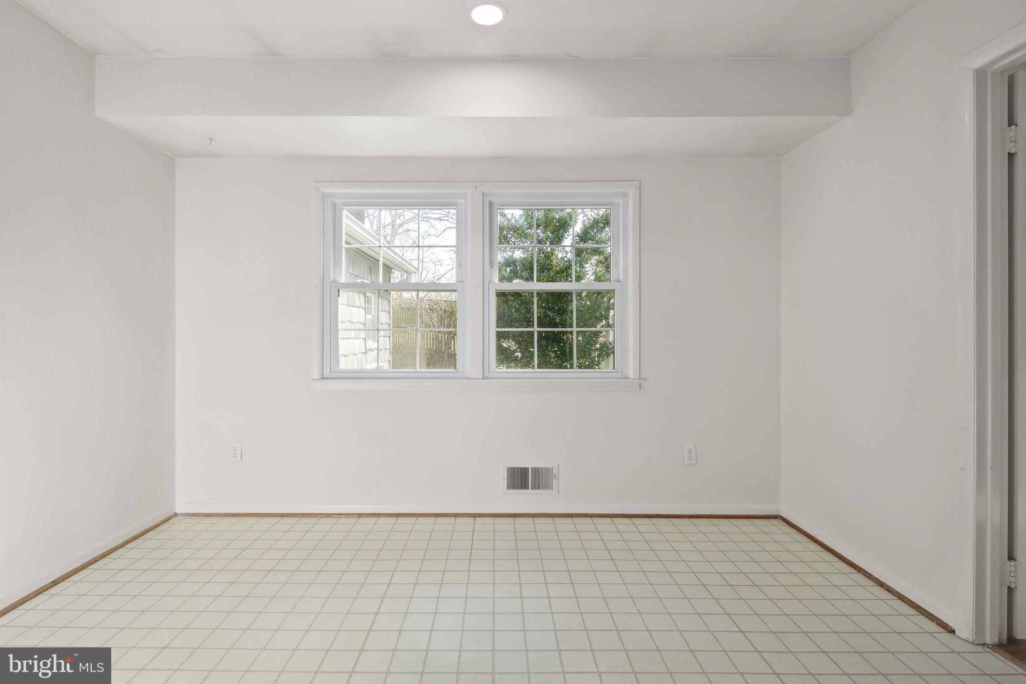 RIVERSIDE ESTATES - Residential