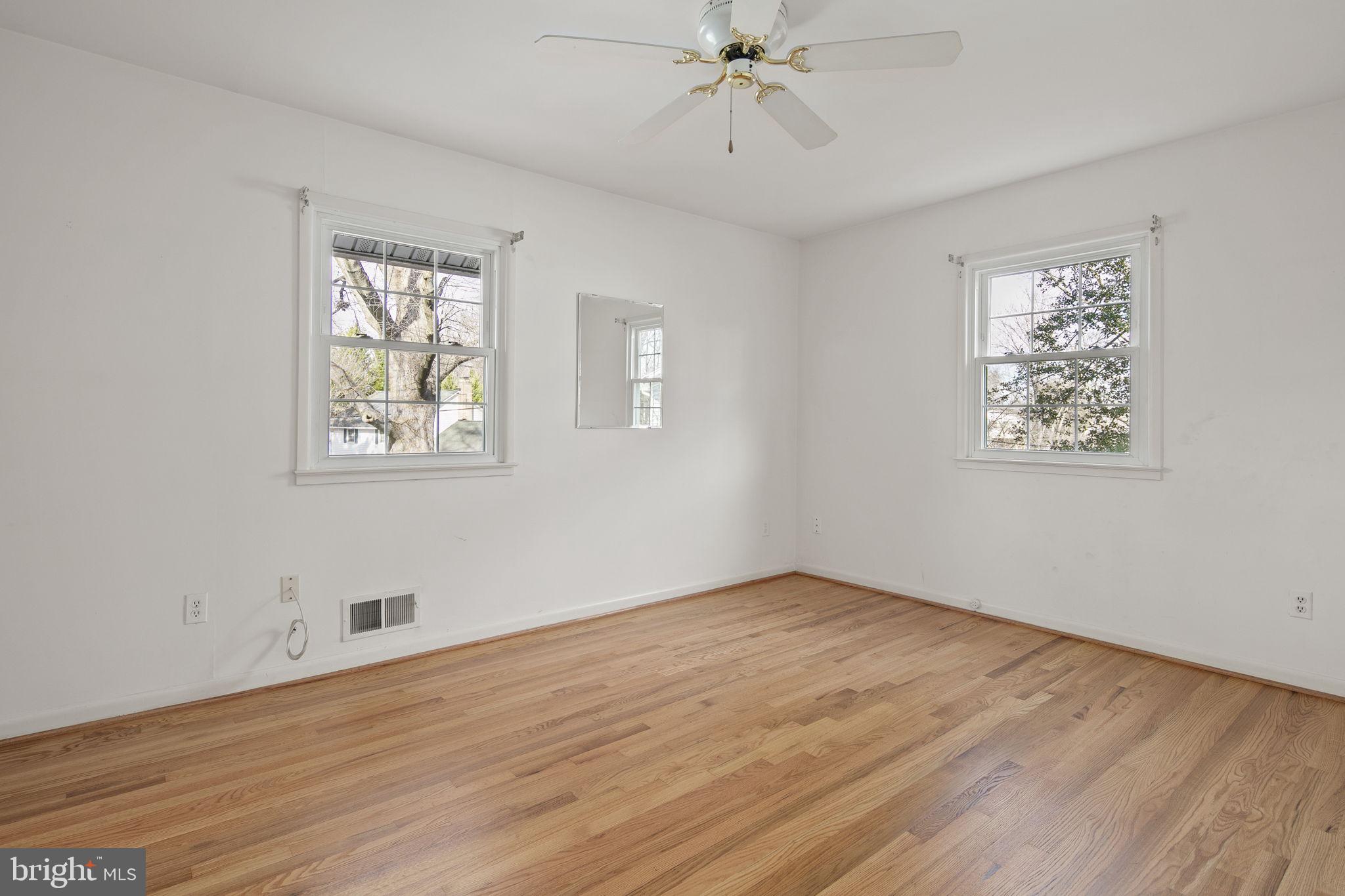 RIVERSIDE ESTATES - Residential