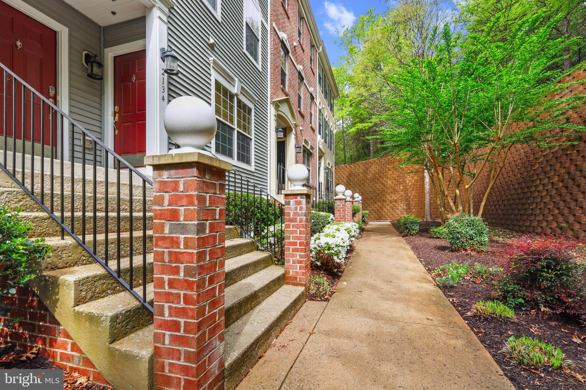 CREEKSIDE COVE - Residential