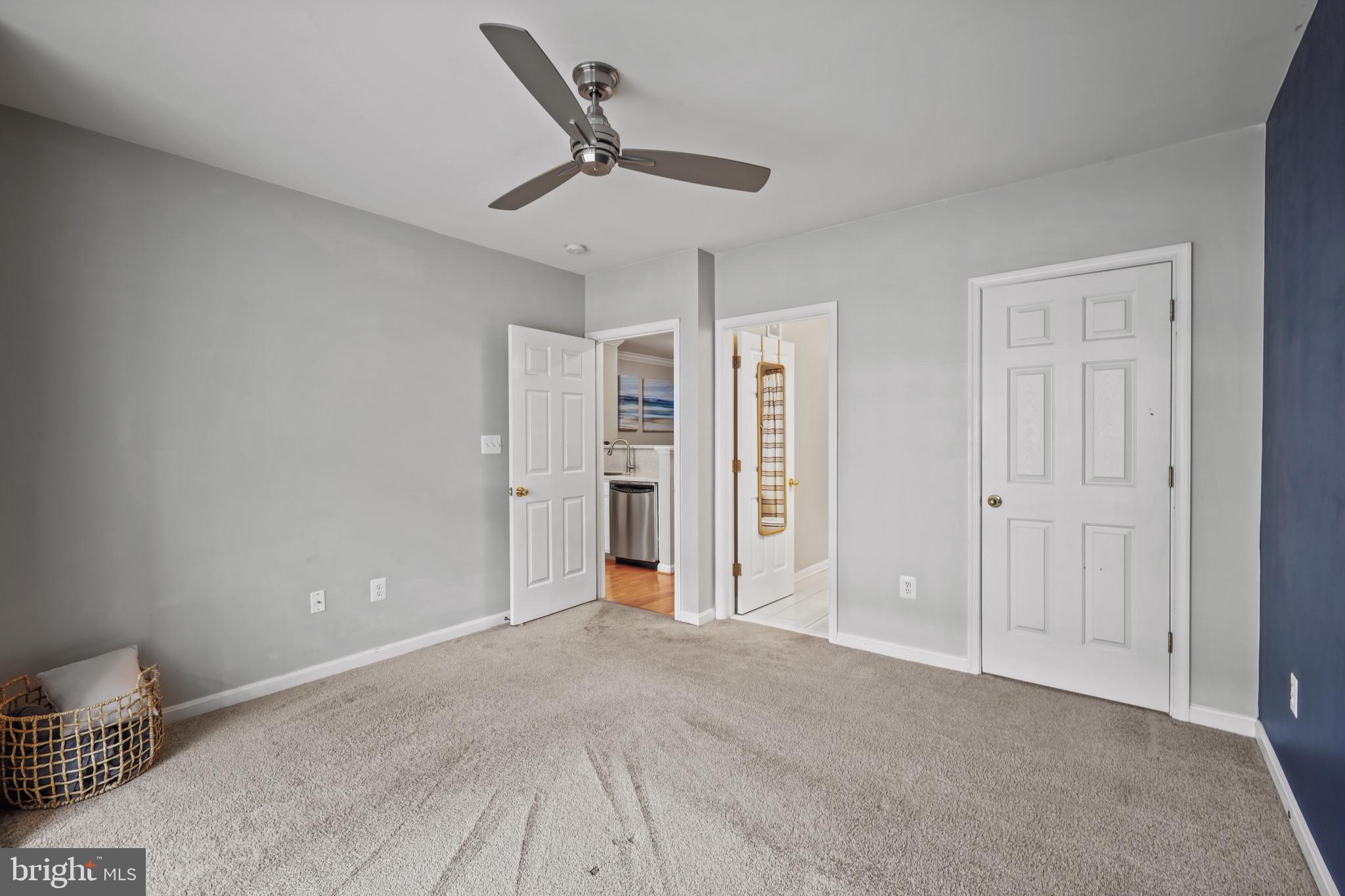 CREEKSIDE COVE - Residential