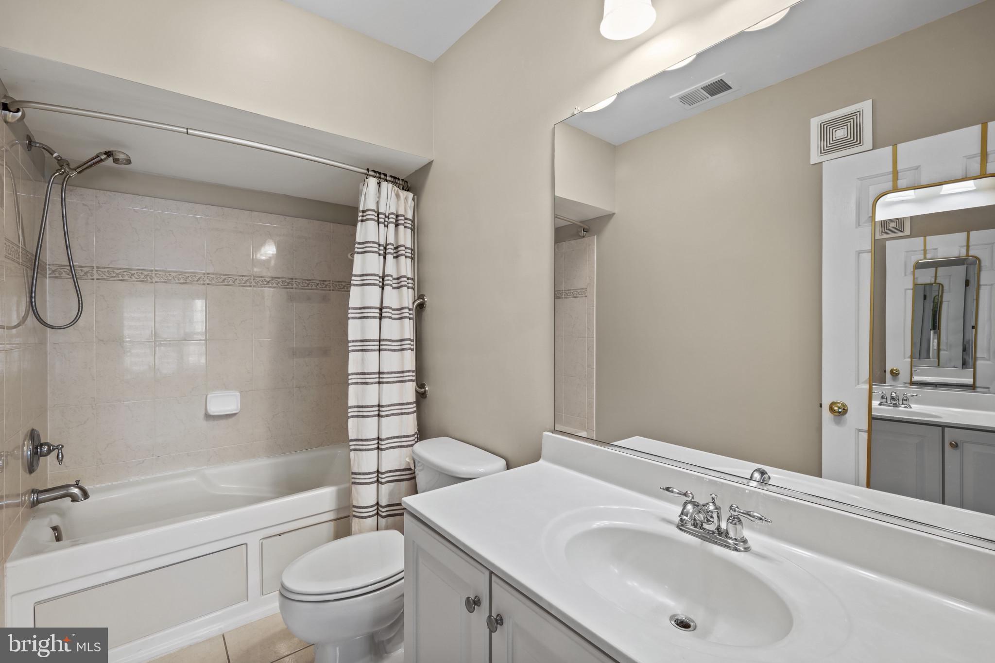 CREEKSIDE COVE - Residential