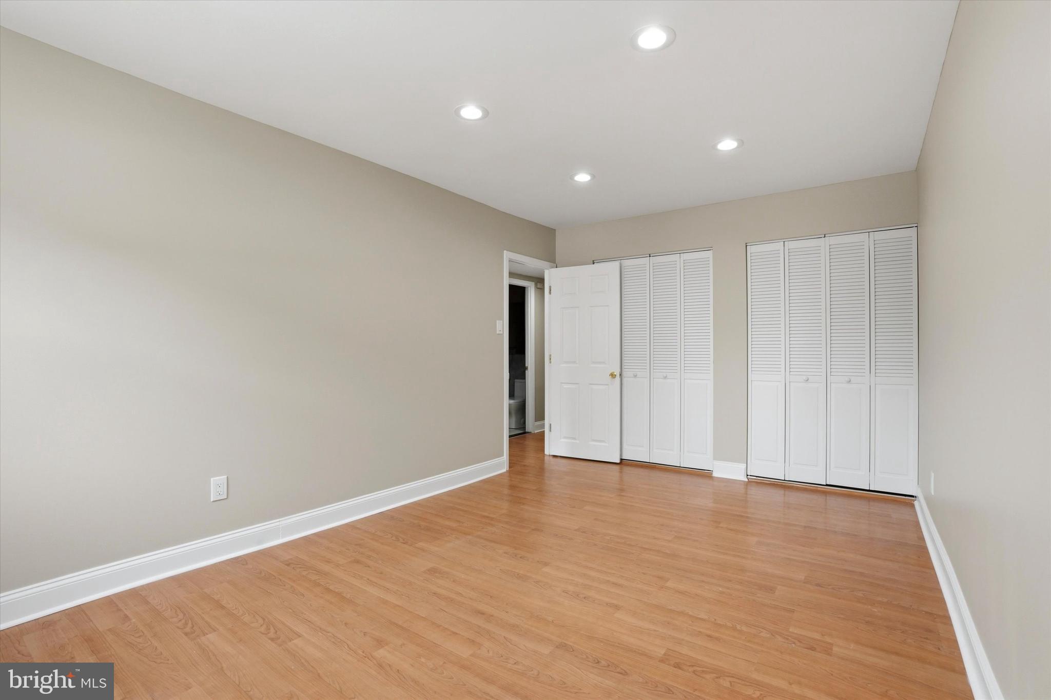 FOX CHASE - Residential Income