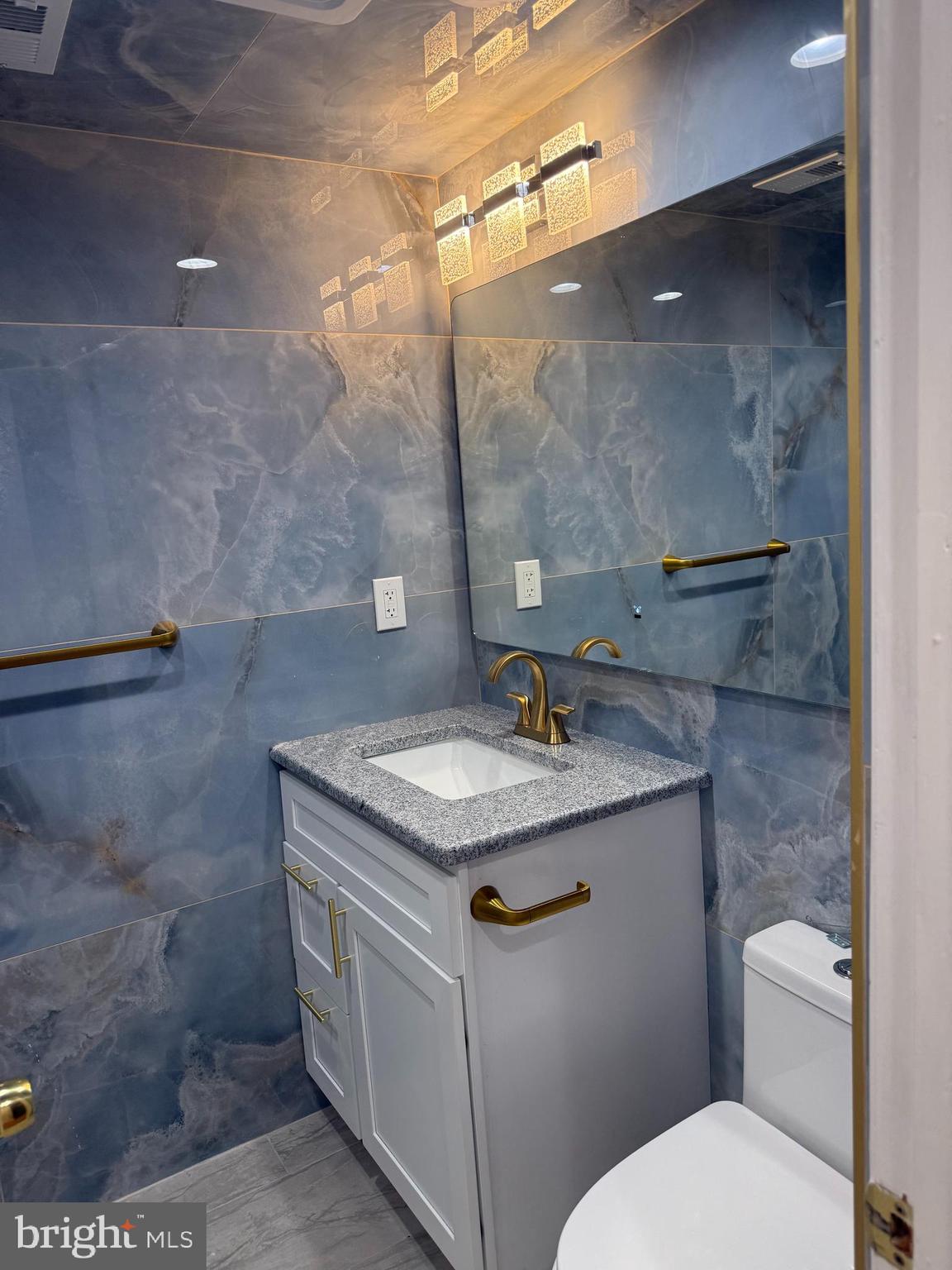 FOX CHASE - Residential Income