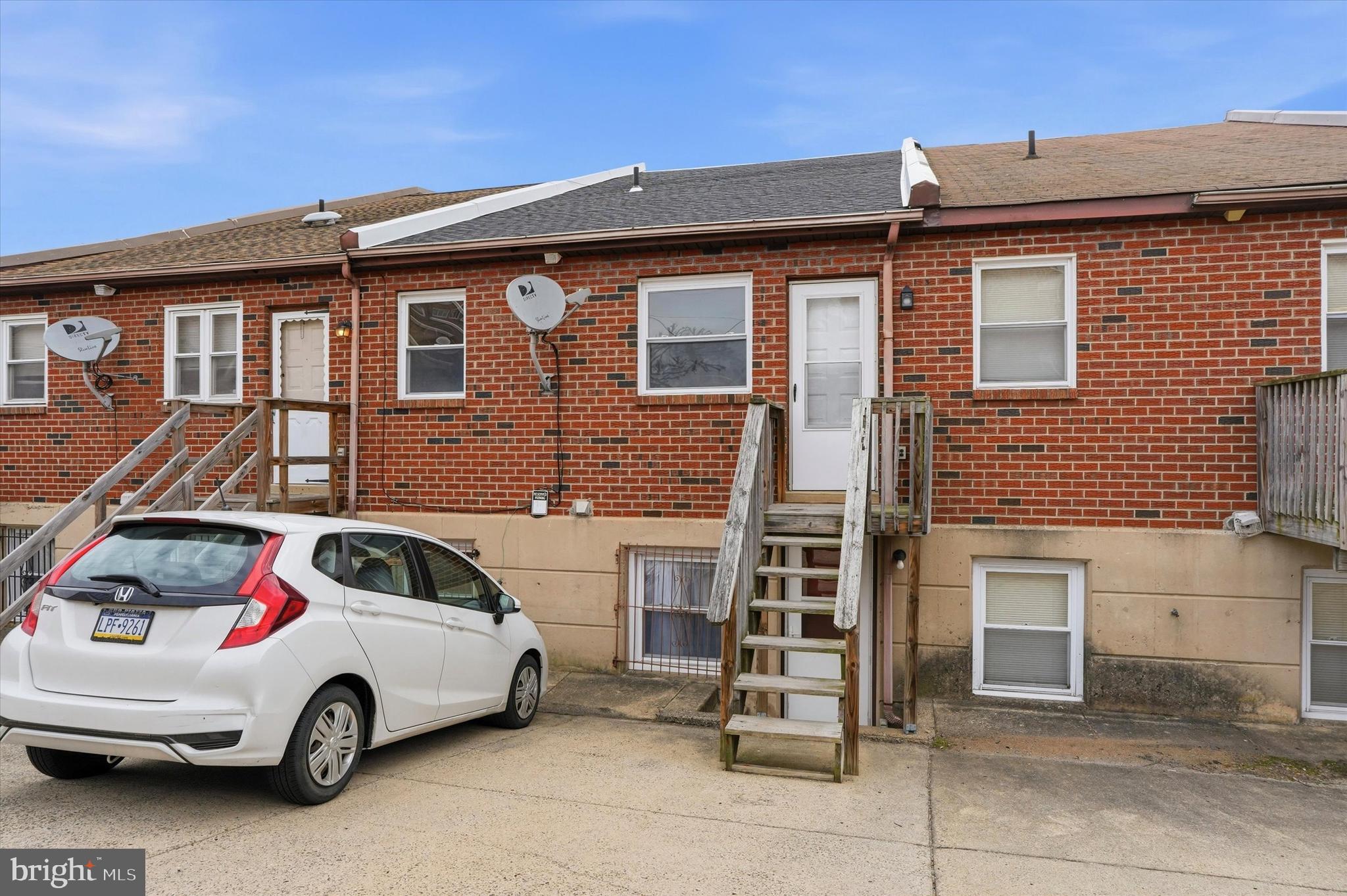 FOX CHASE - Residential Income