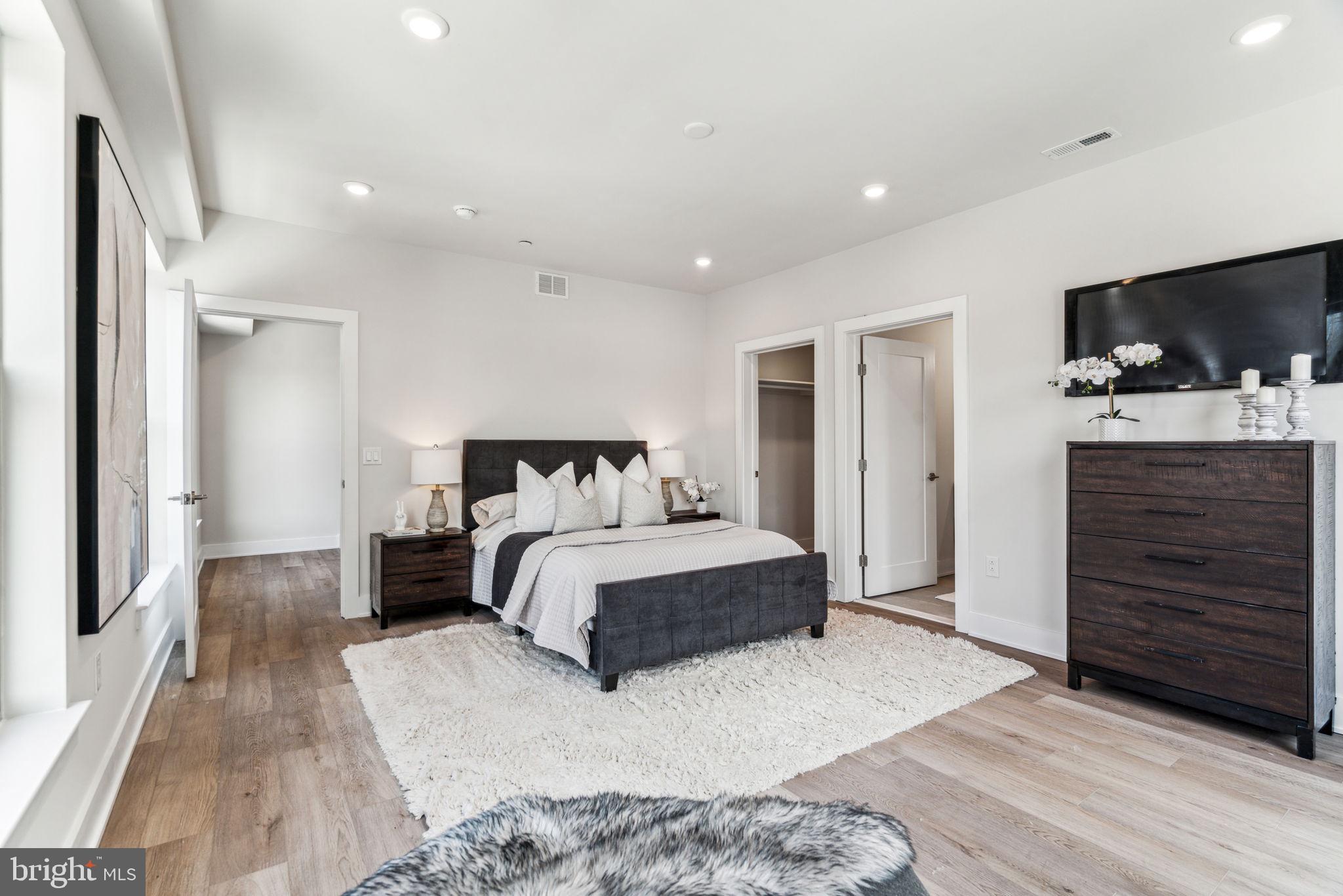 EAST FALLS - Residential