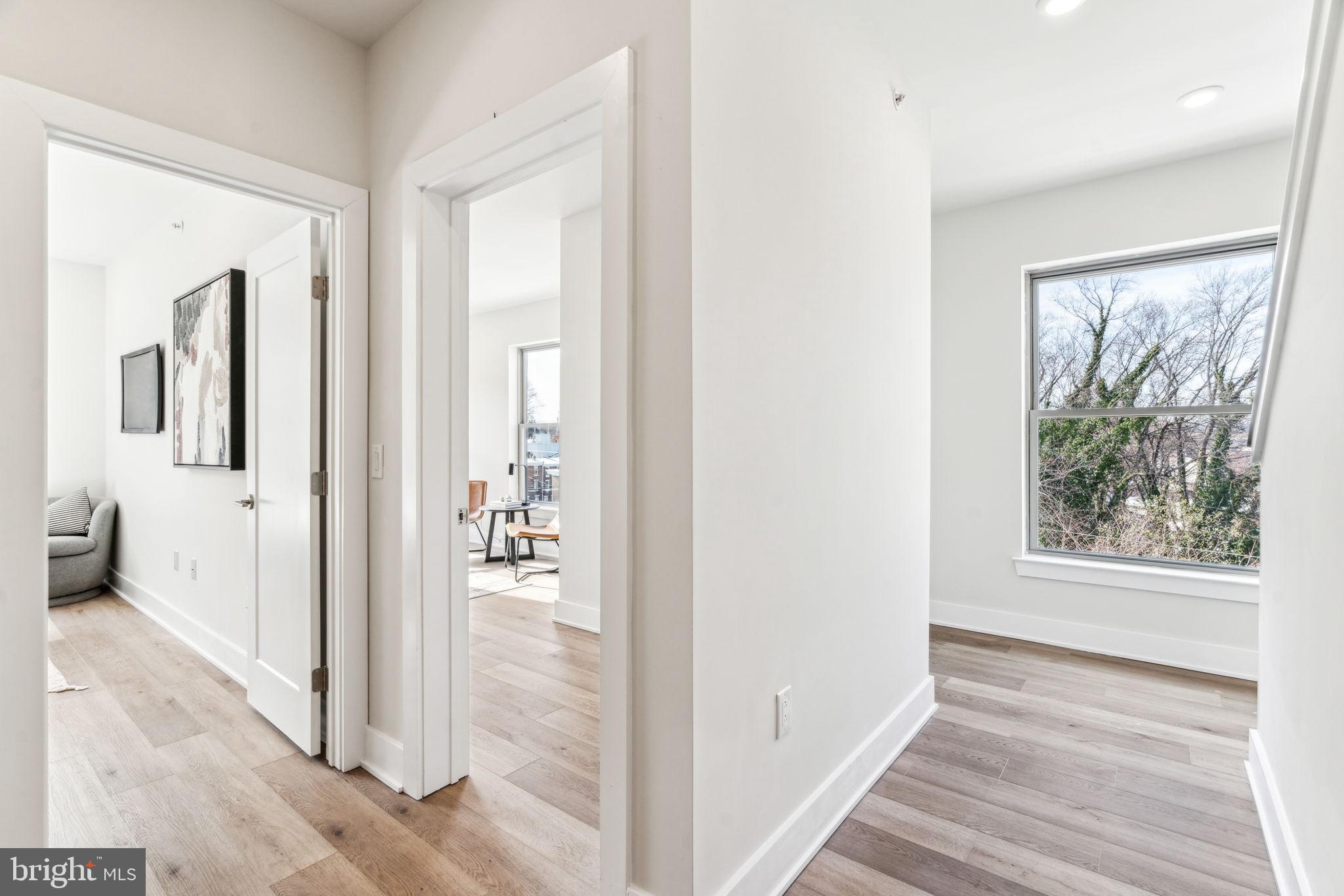 EAST FALLS - Residential