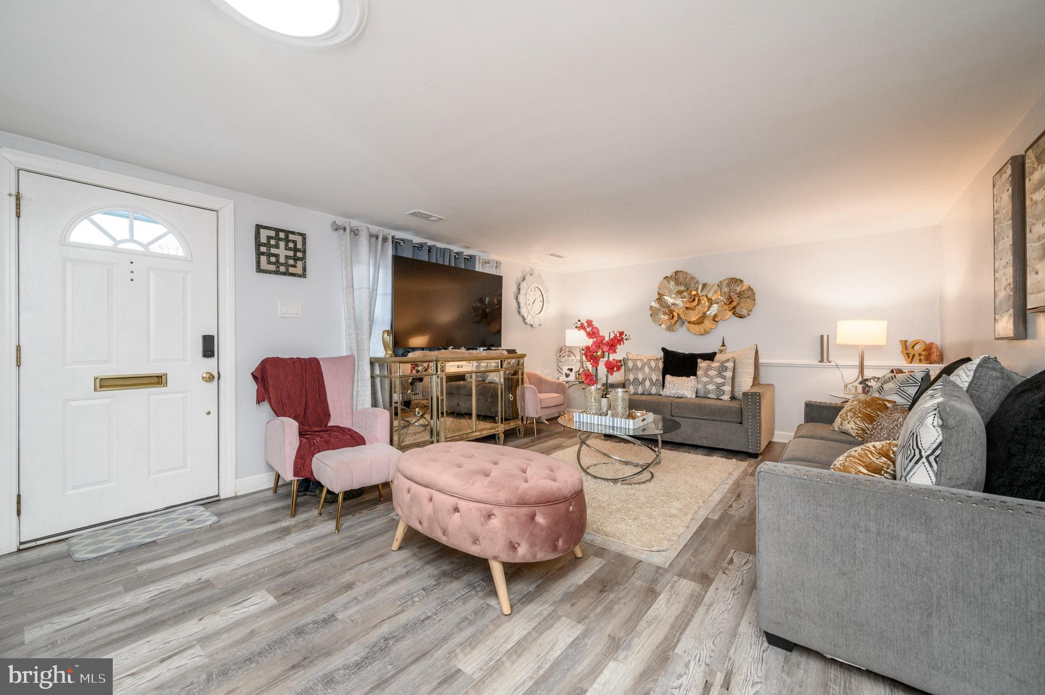 2309 S CUTHBERT DRIVE