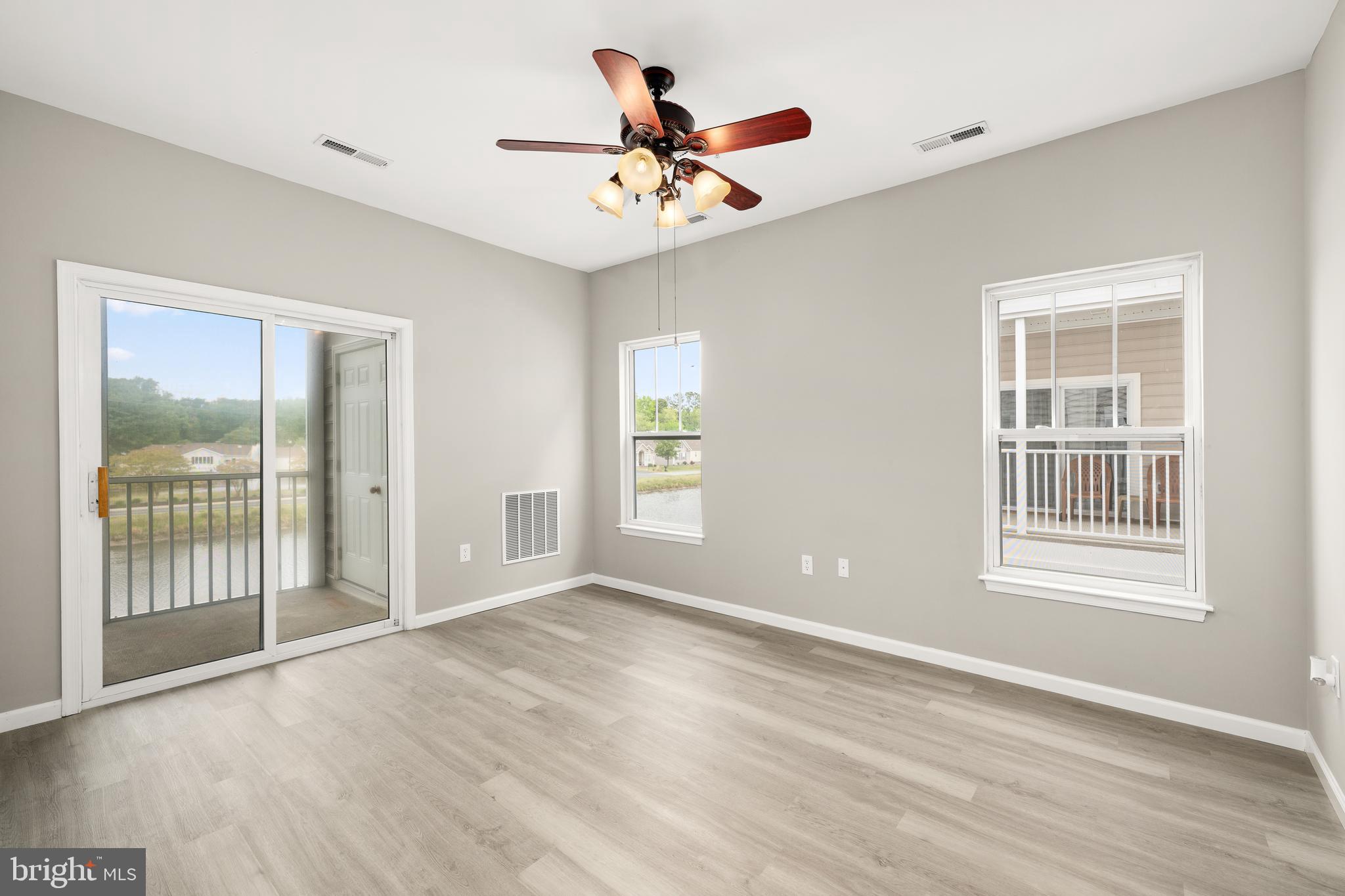 HEARTHSTONE MANOR - Residential