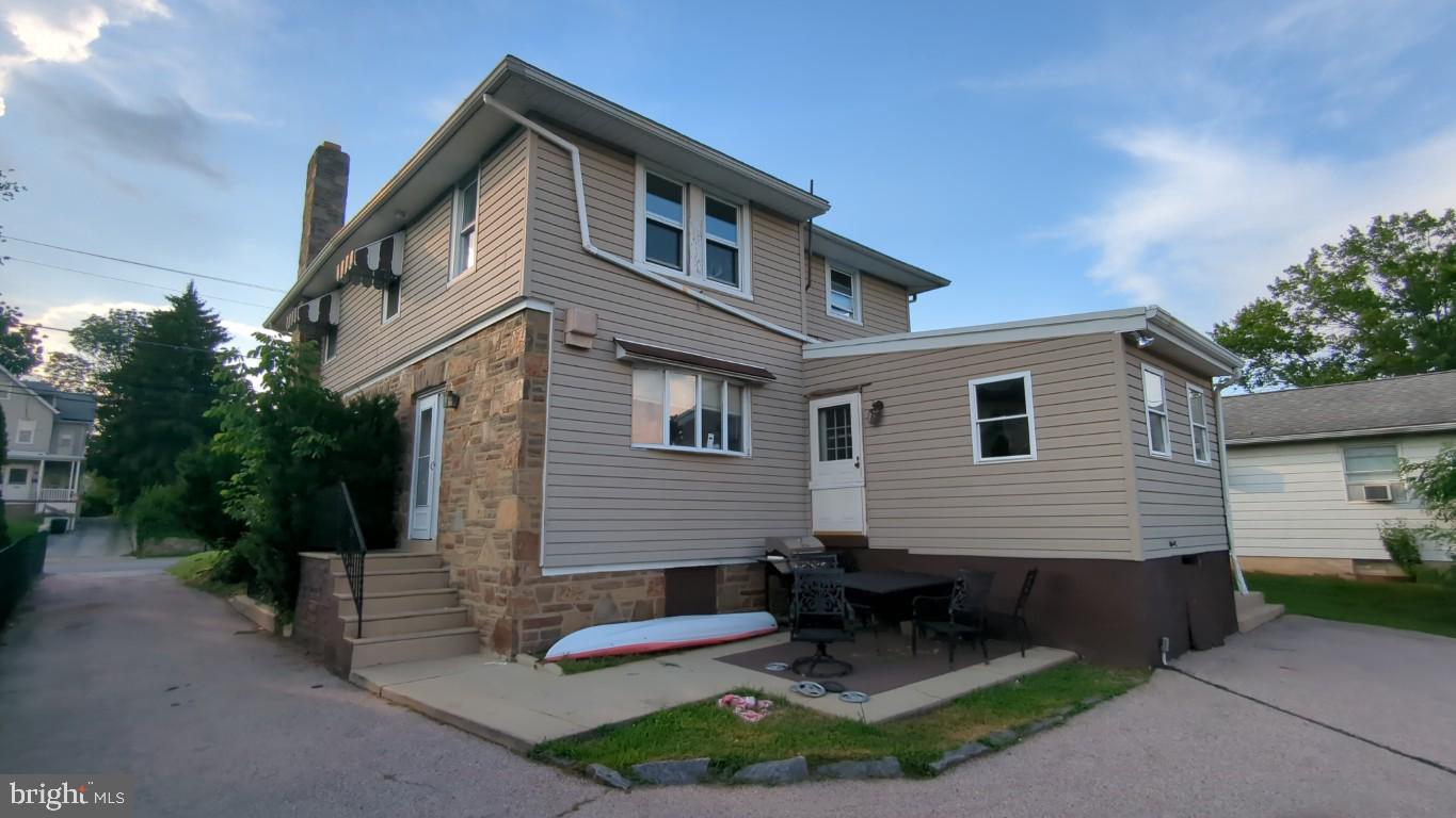 323 S CHESTER PIKE