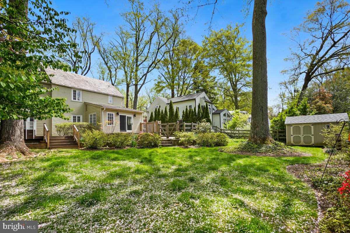 GREENWICH FOREST - Residential